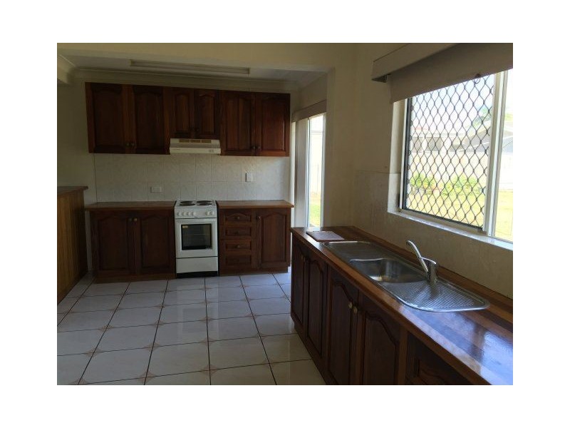 1/61 Chippendale Street, Ayr QLD 4807