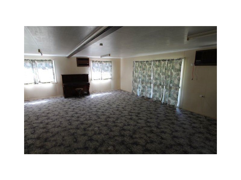 39 Fourteenth Avenue, Home Hill QLD 4806