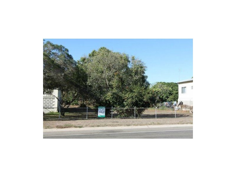 35 Seventh Avenue, Home Hill QLD 4806