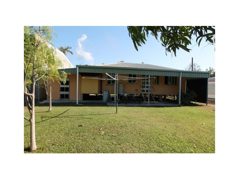 33 Fifteenth Street, Home Hill QLD 4806