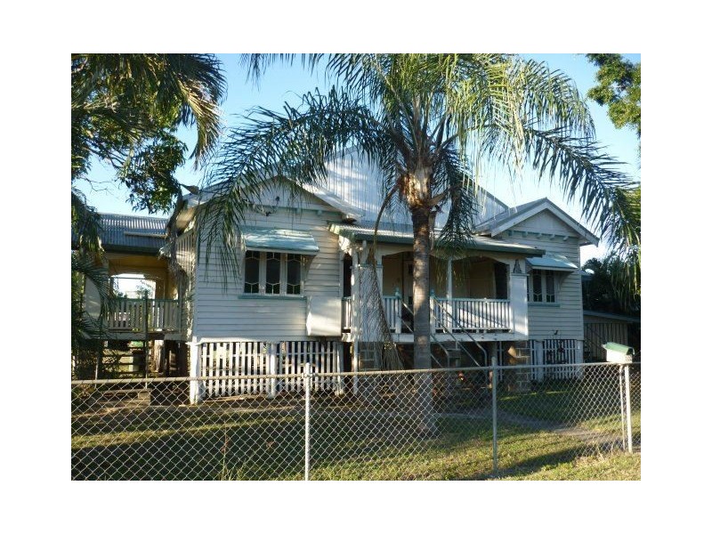 1/102 Railway Street, Ayr QLD 4807