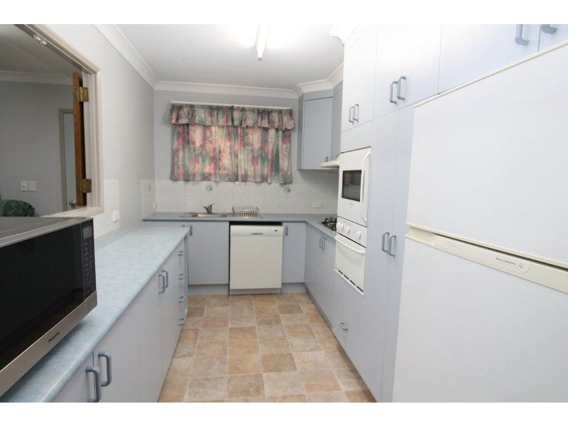 1/14 Parker Street, Ayr QLD 4807