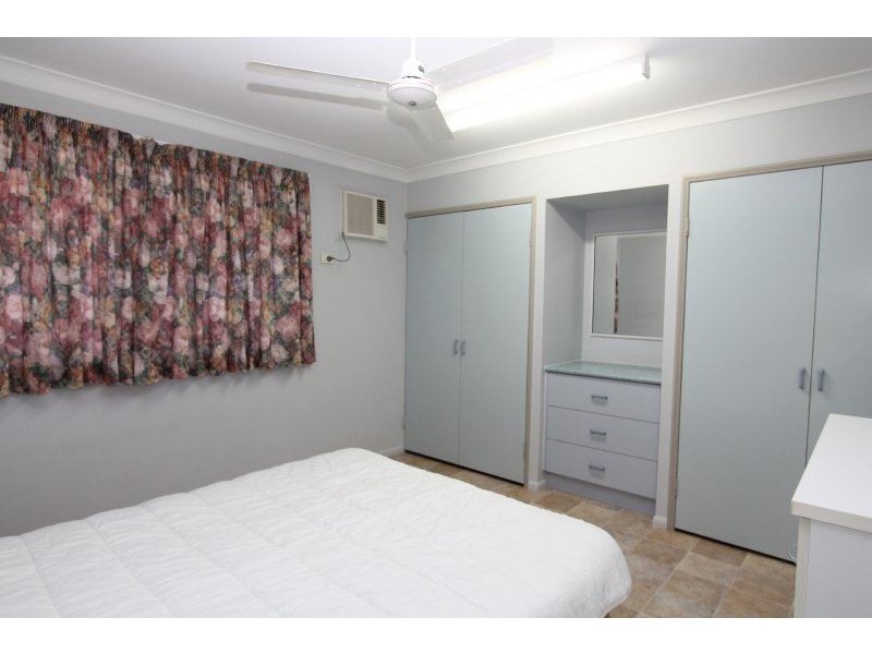 1/14 Parker Street, Ayr QLD 4807