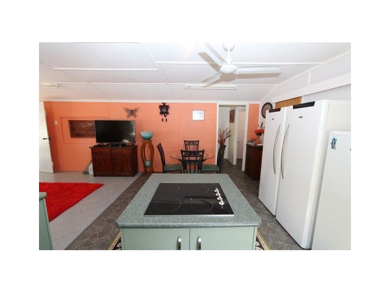 3/12 Hinkson Esplanade, Home Hill QLD 4806