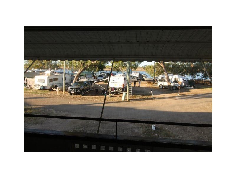 3/12 Hinkson Esplanade, Home Hill QLD 4806