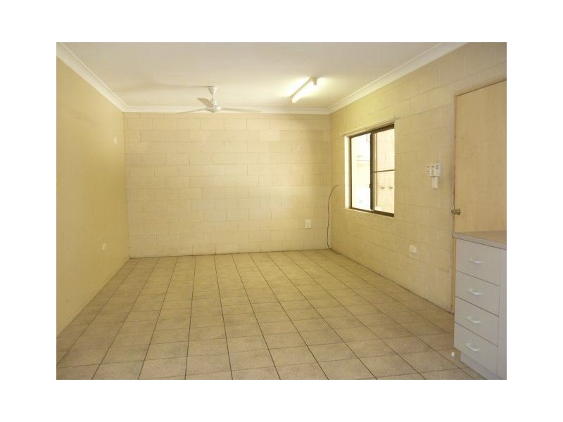 5/25 Queen Street, Ayr QLD 4807