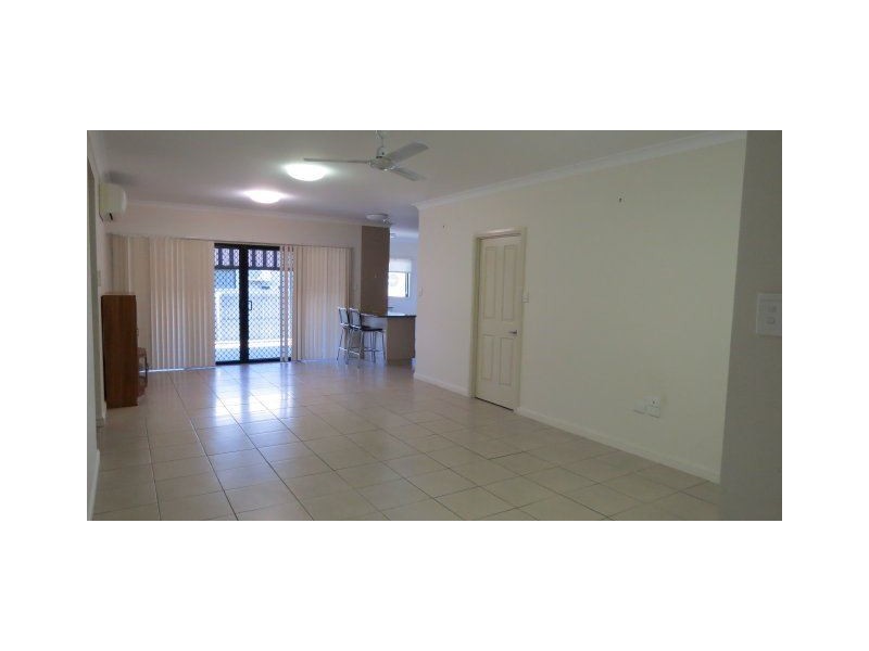1/62 Parker Street, Ayr QLD 4807