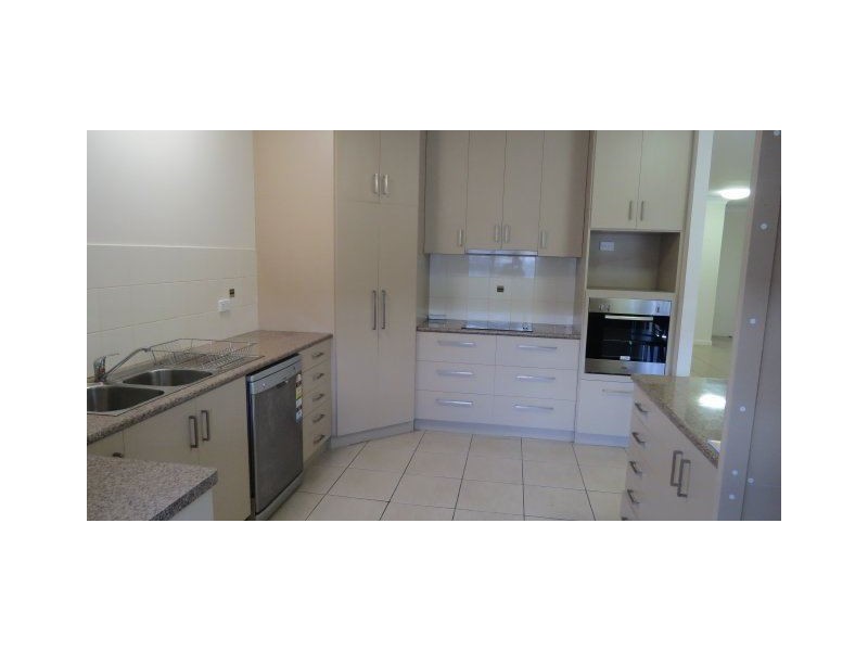 1/62 Parker Street, Ayr QLD 4807