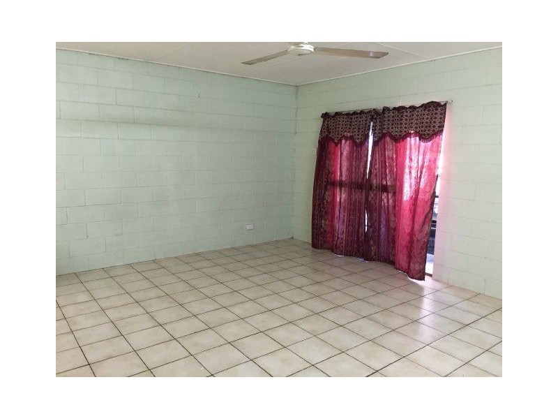 2/12 Fifth Street, Home Hill QLD 4806