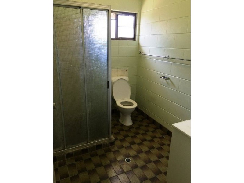 2/12 Fifth Street, Home Hill QLD 4806