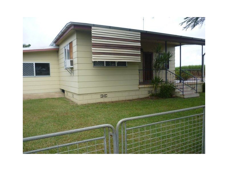 1 Eleventh Avenue, Home Hill QLD 4806