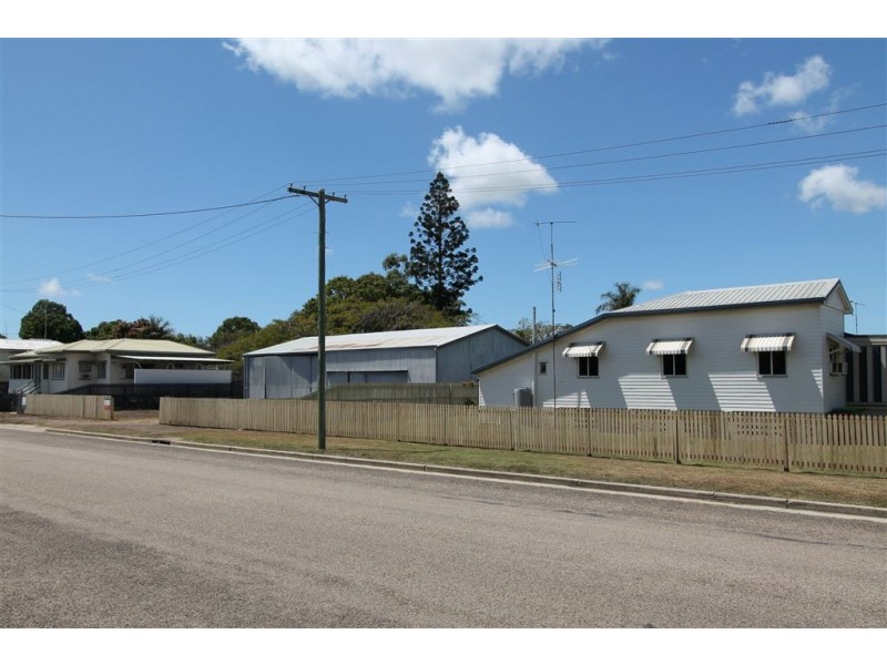82 Gibson Street, Ayr QLD 4807