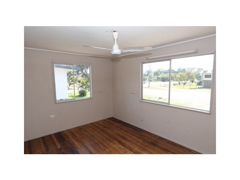 48 Third Avenue, Home Hill QLD 4806