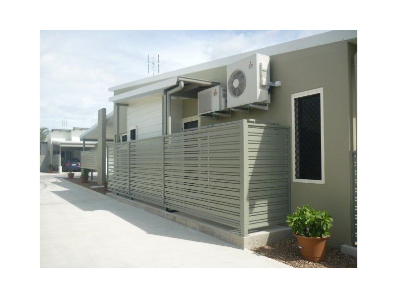 2/6-8 Queen Street, Ayr QLD 4807