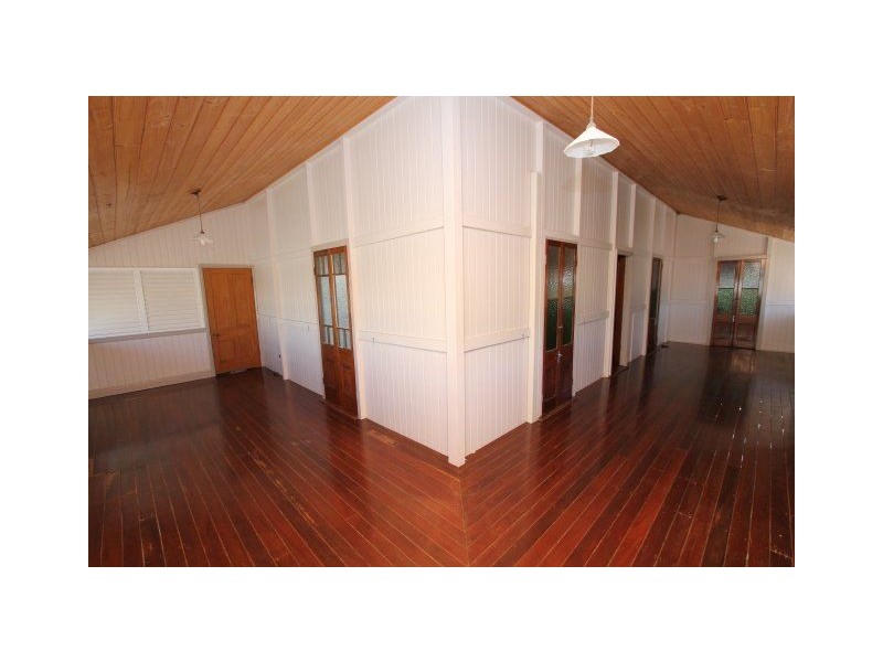 6 Fifth Street, Home Hill QLD 4806