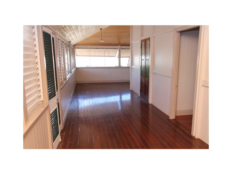 6 Fifth Street, Home Hill QLD 4806