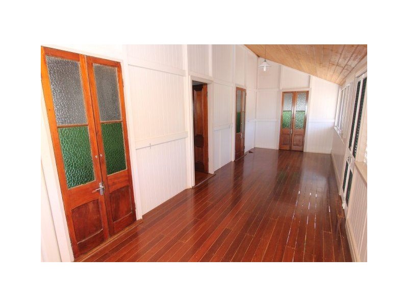 6 Fifth Street, Home Hill QLD 4806