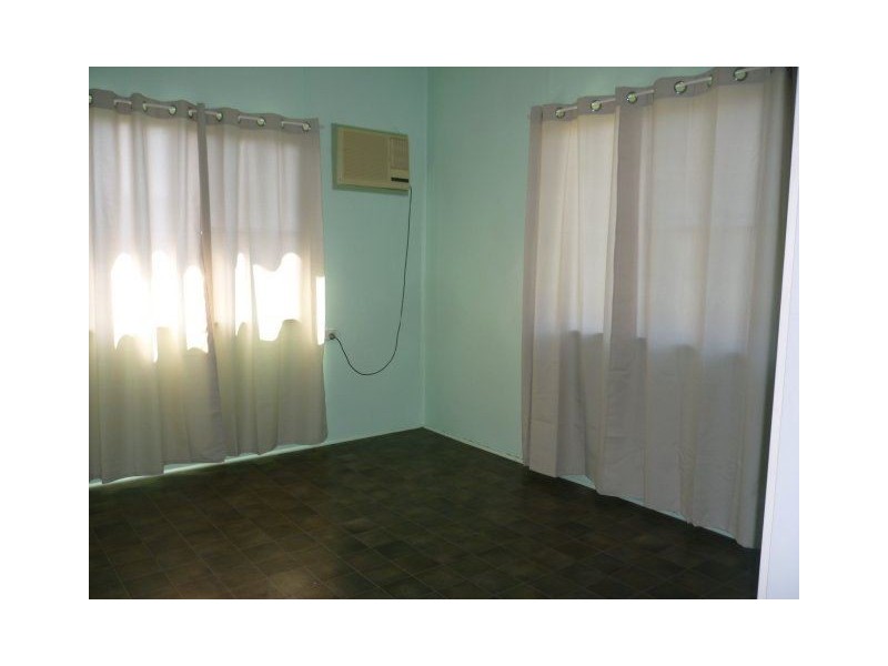 2/91 Graham Street, Ayr QLD 4807