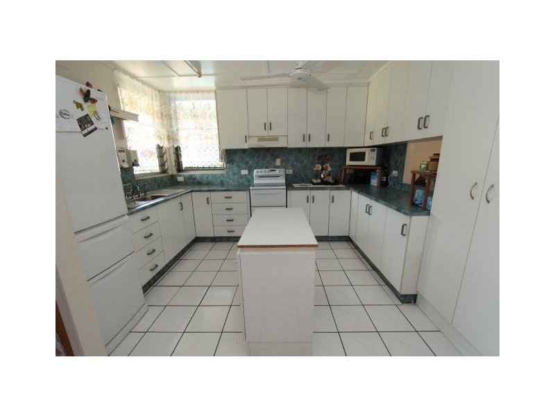 6 Home Hill Road, Ayr QLD 4807