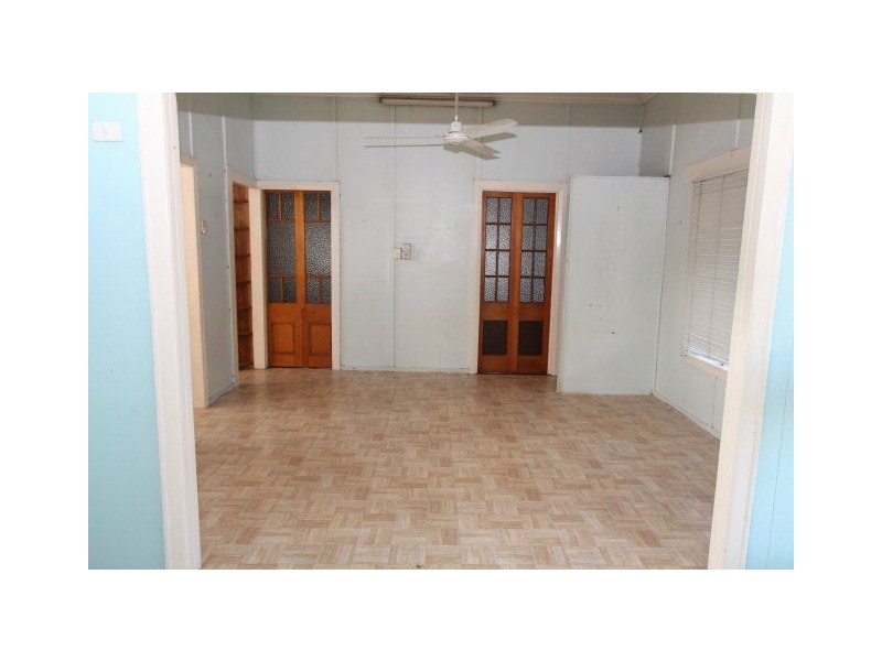 112 Fourteenth Avenue, Home Hill QLD 4806