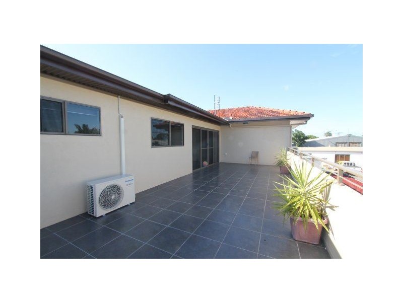 3/202 Queen Street, Ayr QLD 4807