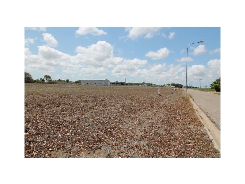 129 Parker Road, Ayr QLD 4807