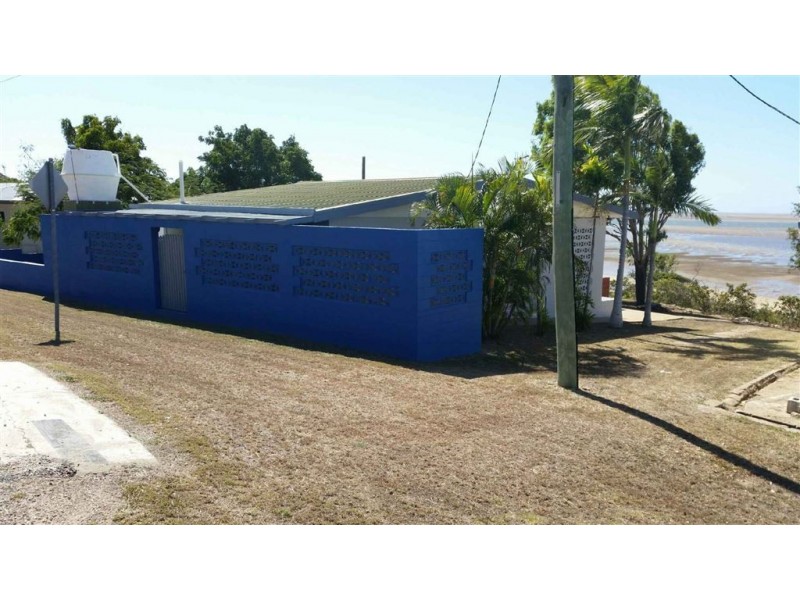 27 Aivu Avenue, Wunjunga QLD 4806