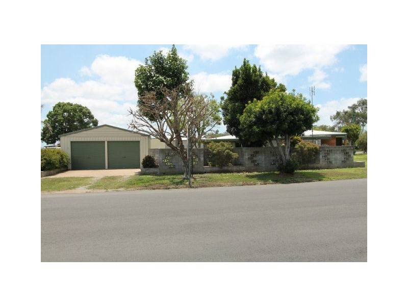 56 Fourth Street, Home Hill QLD 4806