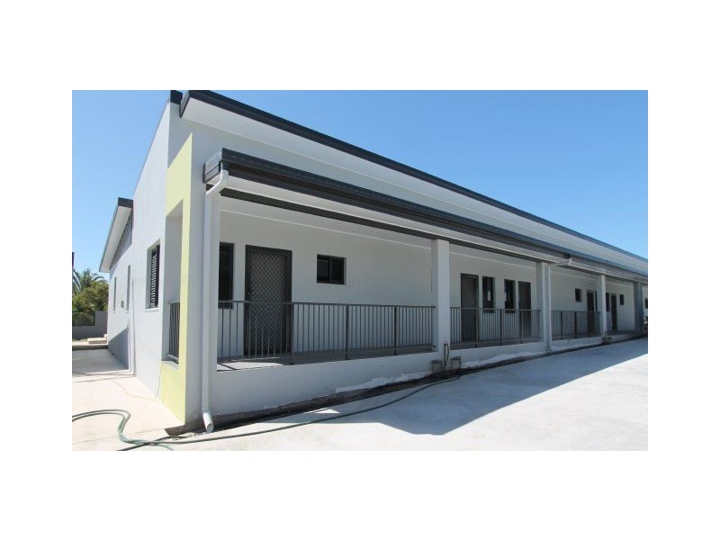 2/56-58 Chippendale Street, Ayr QLD 4807