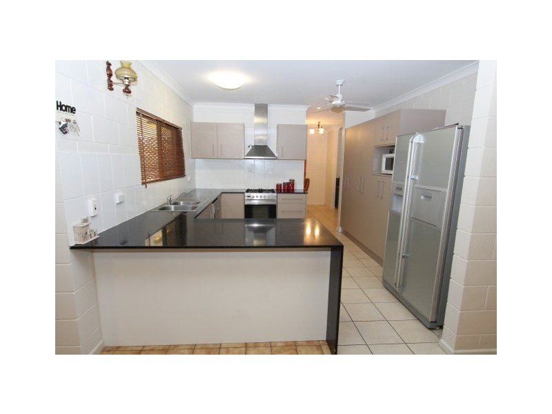 96 Thirteenth Avenue, Home Hill QLD 4806