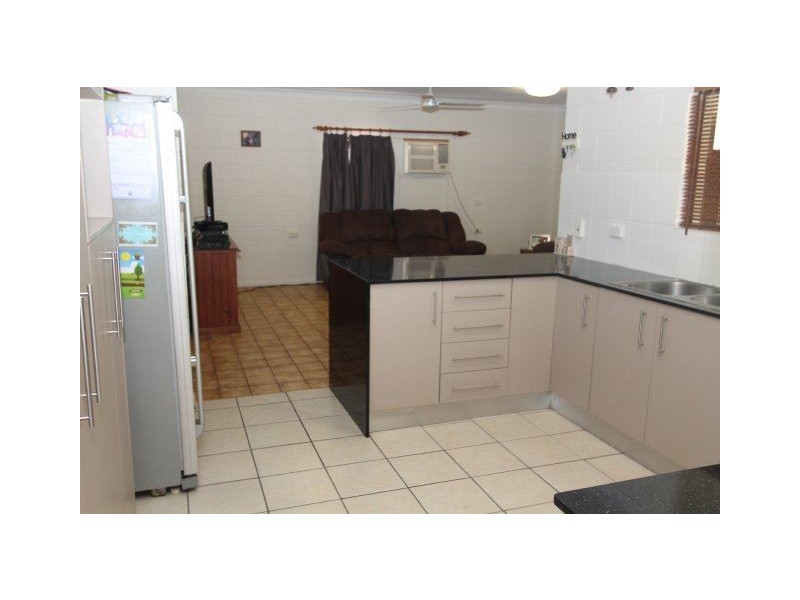 96 Thirteenth Avenue, Home Hill QLD 4806