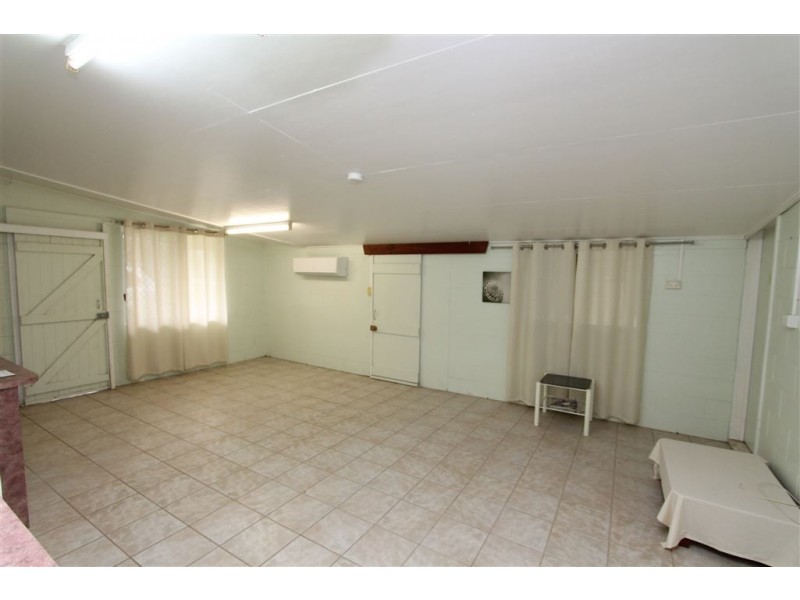 15 Topton Street, Alva QLD 4807