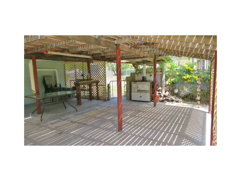 15 Topton Street, Alva QLD 4807