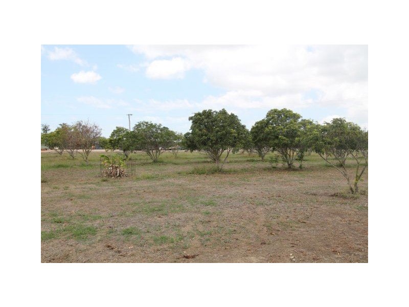 128 Bartlett Road, Horseshoe Lagoon QLD 4809