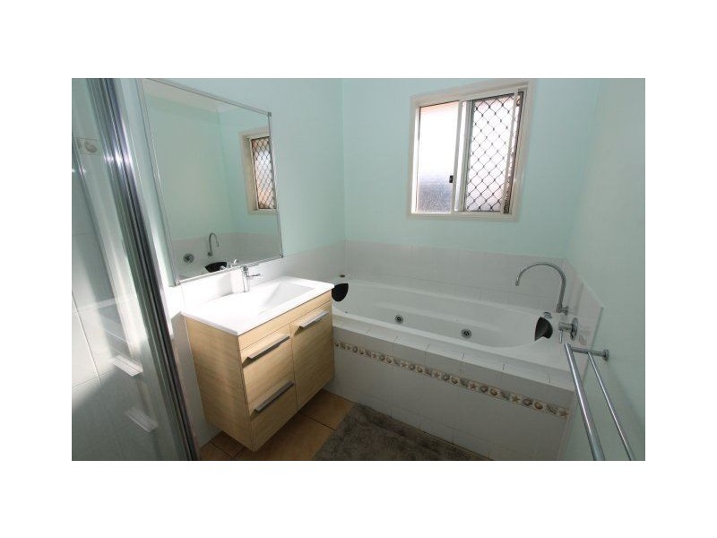 41 Braby Street, Alva QLD 4807