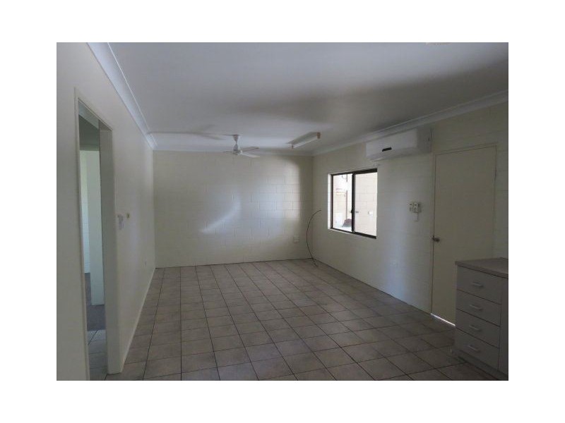 4/25 Queen Street, Ayr QLD 4807