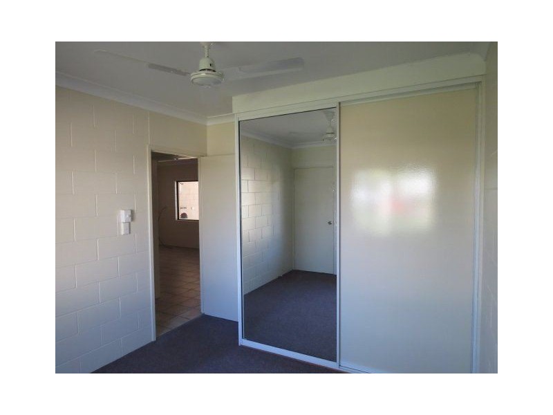 4/25 Queen Street, Ayr QLD 4807