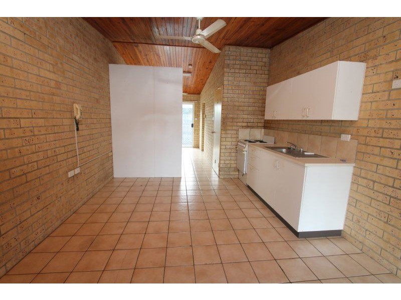 6/25 Conley Street, Ayr QLD 4807