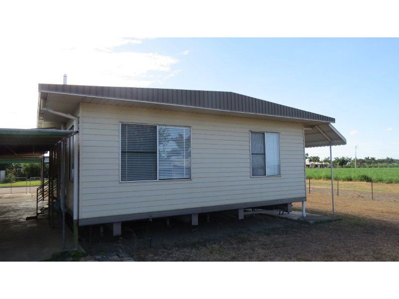7 Palm Avenue, Brandon QLD 4808