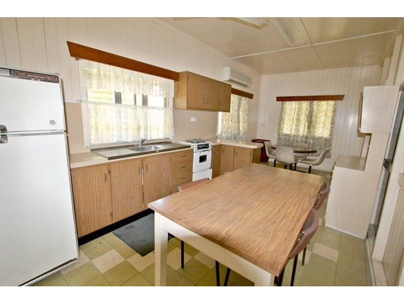 42 Beach Road, Ayr QLD 4807