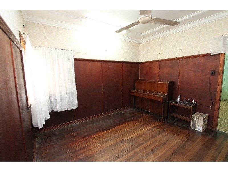 17 Mary Street, Ayr QLD 4807