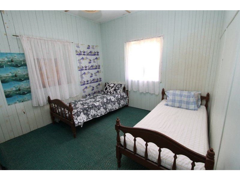 17 Mary Street, Ayr QLD 4807
