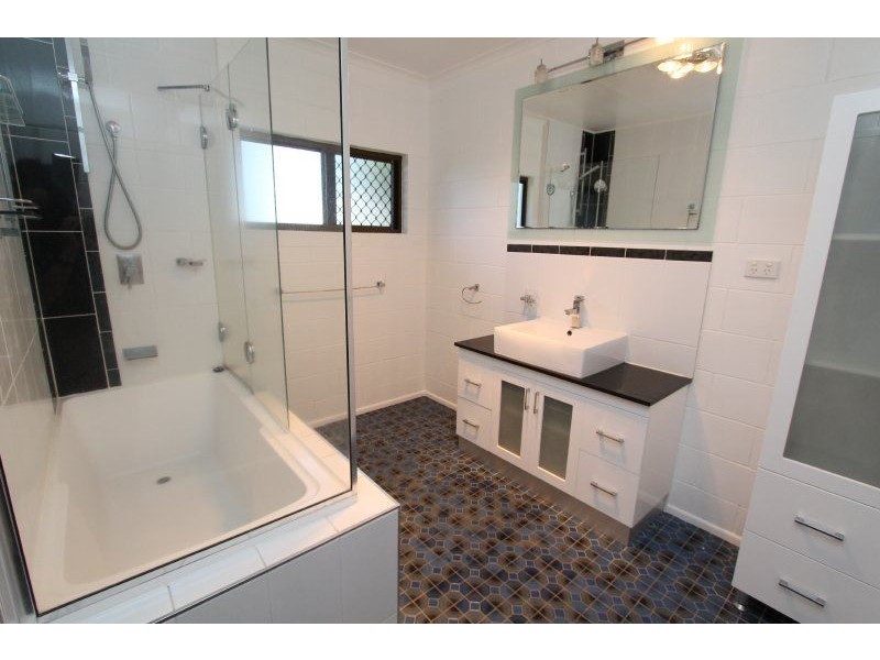 54 Victoria Street, Ayr QLD 4807