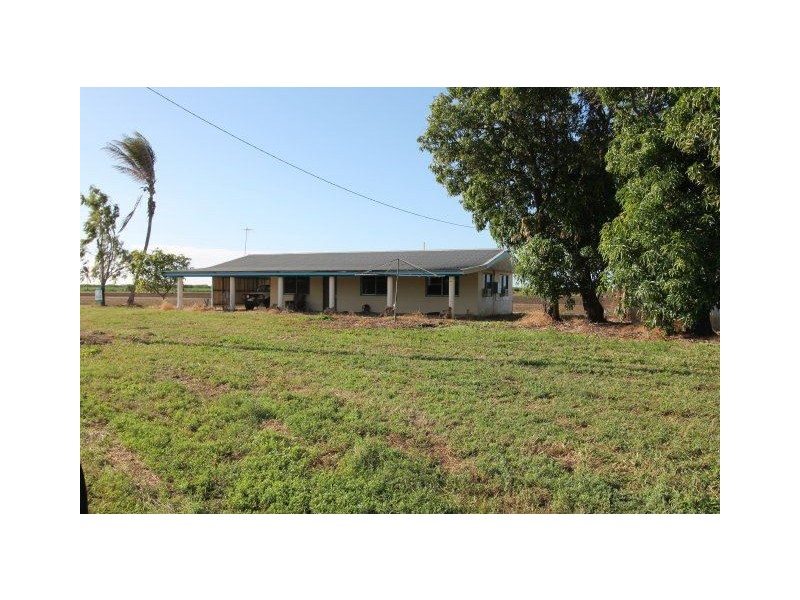 28224 Bruce Highway, Home Hill QLD 4806