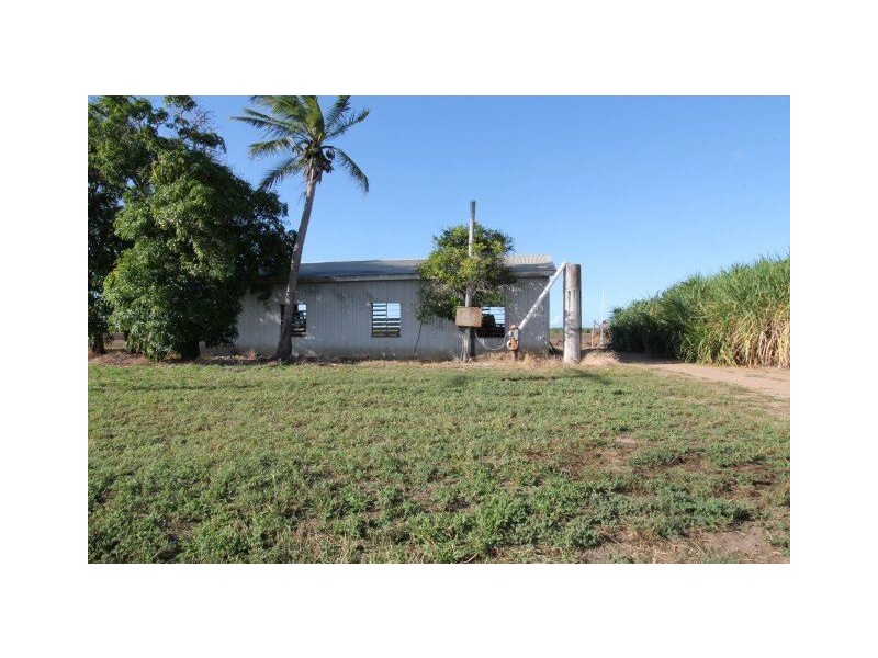 28224 Bruce Highway, Home Hill QLD 4806