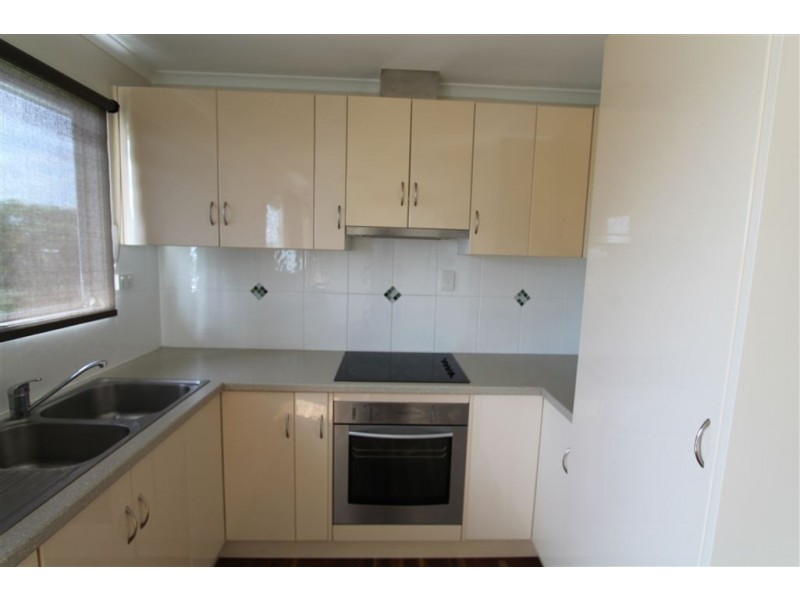 10 Wilmington Street, Ayr QLD 4807