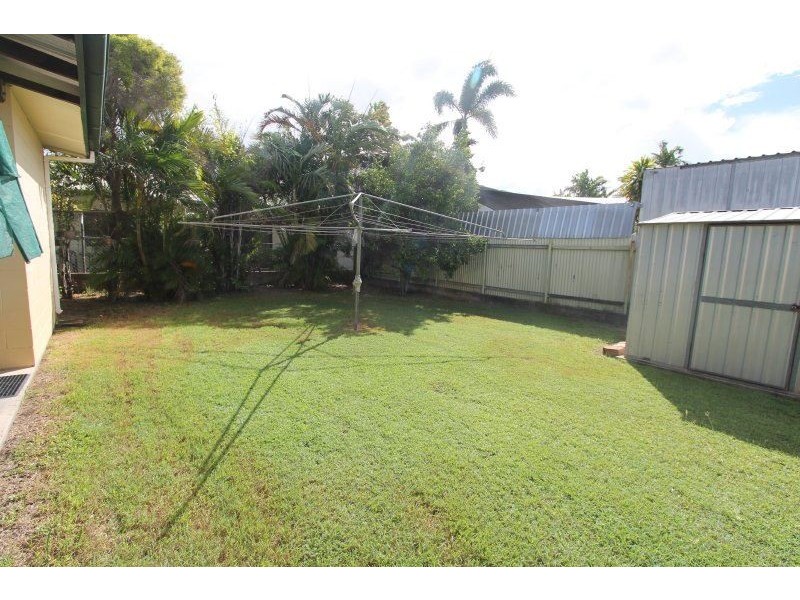 17 Macmillan Street, Ayr QLD 4807