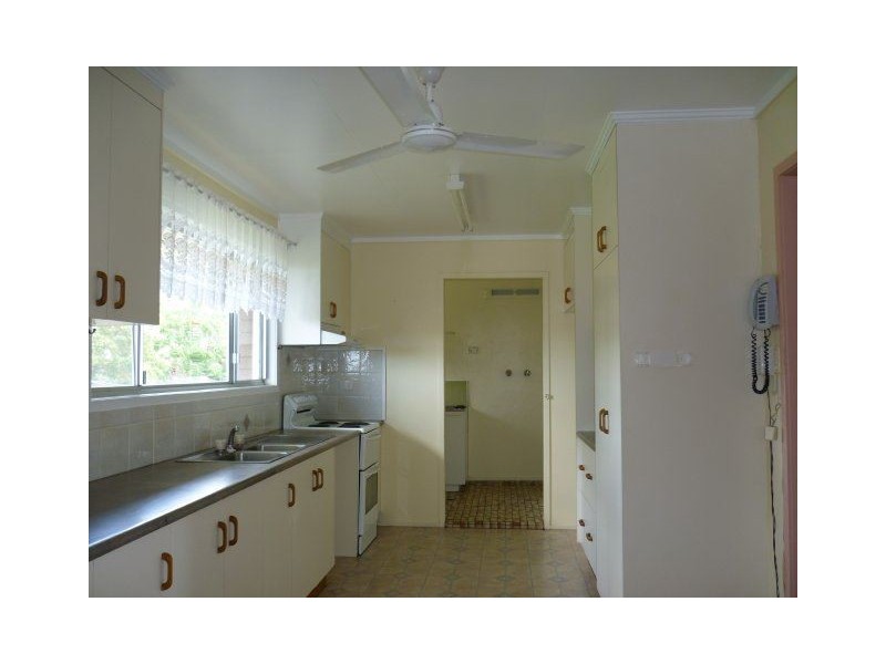 4 Catherine Street, Ayr QLD 4807