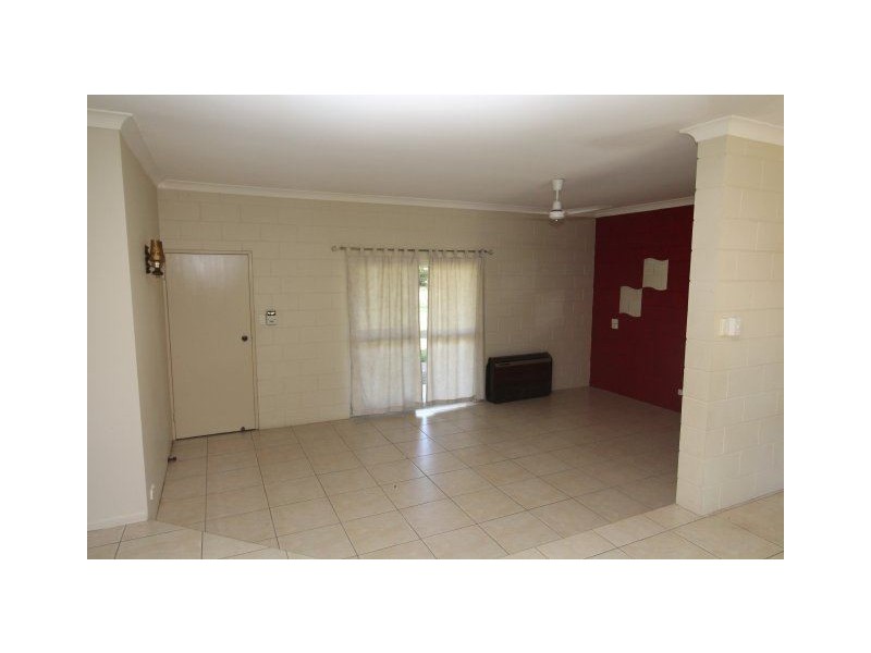 87 Juanita Drive, Mount Kelly QLD 4807