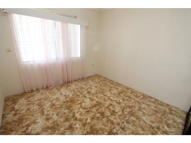 1/100 Wickham Street, Ayr QLD 4807